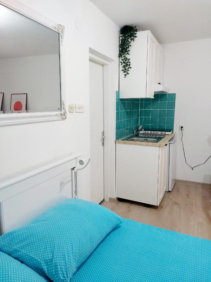 Sha La La - Charming, unique studio in a historic building next to a castle Bakar Extérieur photo