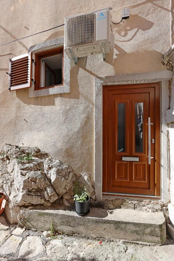 Sha La La - Charming, unique studio in a historic building next to a castle Bakar Extérieur photo